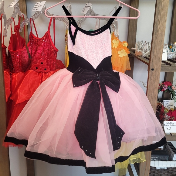 Tutu - Picture 2 of 2